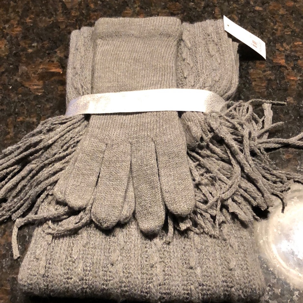 Scarf and Glove Set